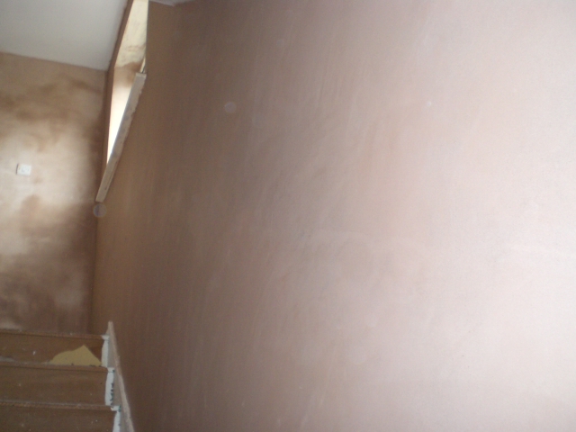 Painting freshly plastered walls – what you need to know